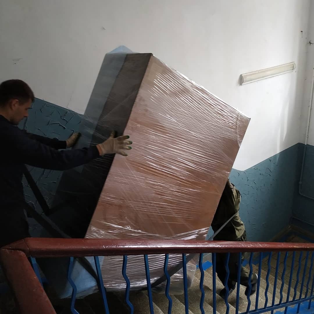 Упаковка вещей для переезда